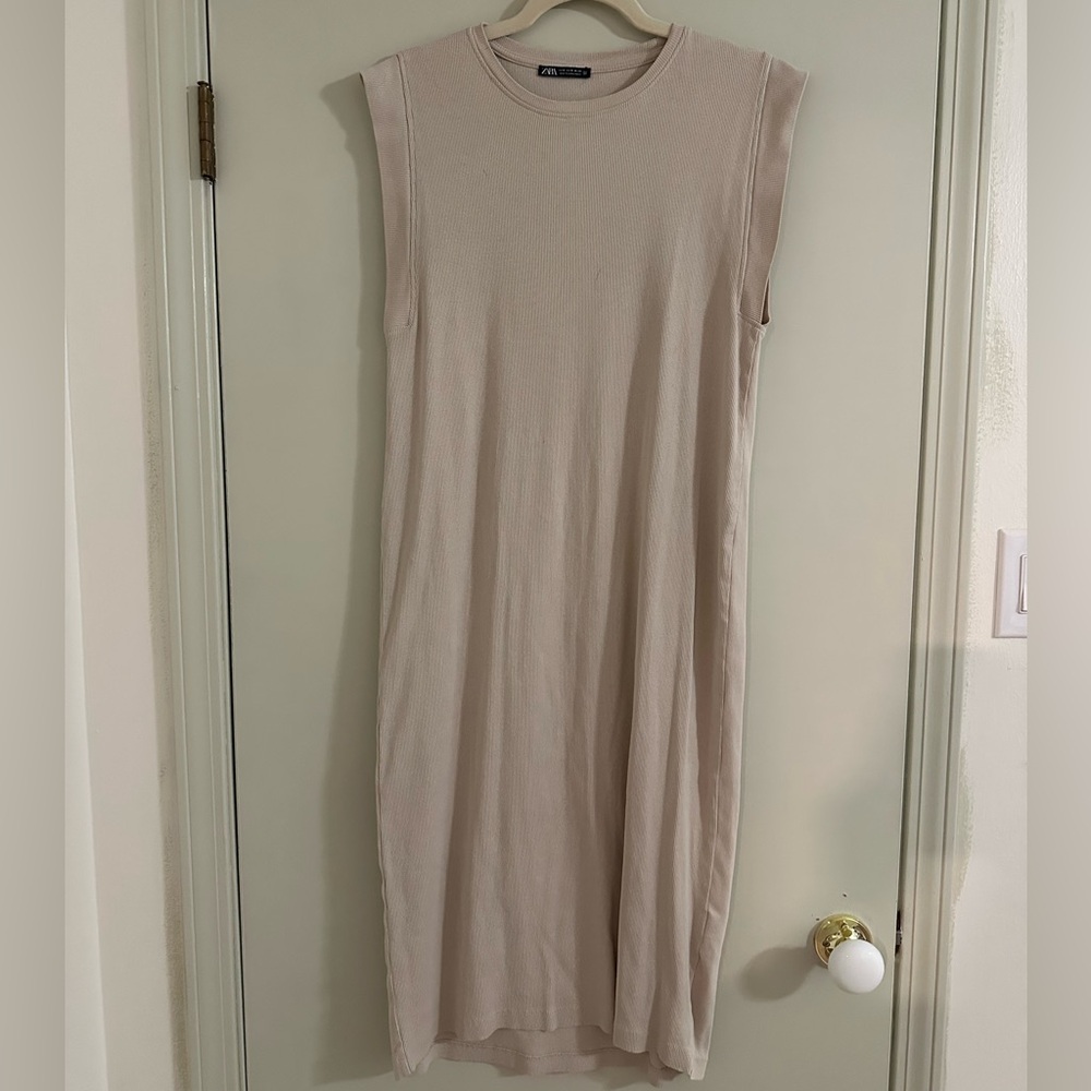 ZARA Sleeveless Beige Dress